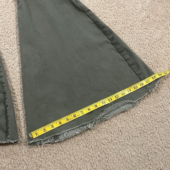 Free People Just Float On Flare Jeans Army Green Size 26 - Picture 8 of 10